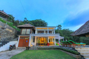 Villa Rinisha Rumah Senja Temukus Lovina